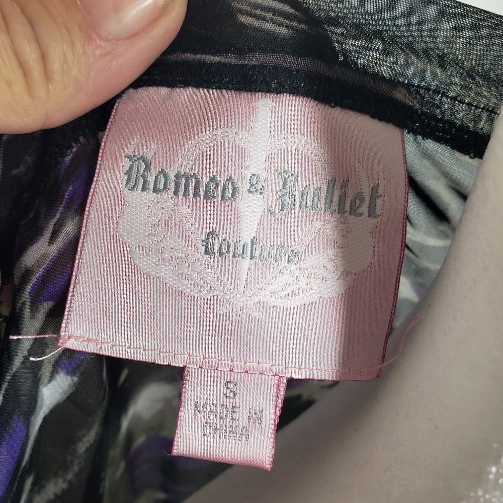 Romeo & Juliet couture sheer ruffled purple animal print blouse size small - Picture 4 of 11